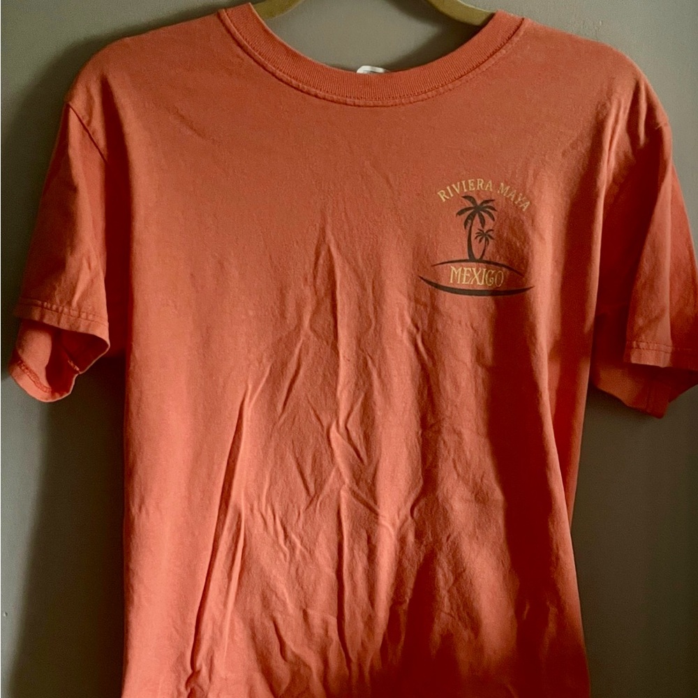 Riviera Men's T-Shirt in Warm Coral